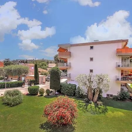 Modern Family 5 Min To +pool +garage Apartamento